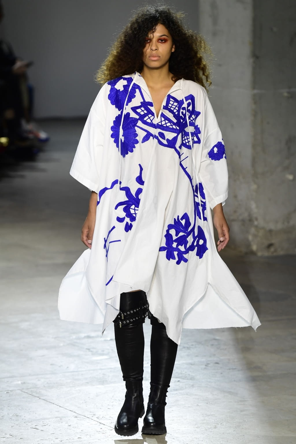 Fashion Week Paris Spring/Summer 2019 look 25 from the Marques' Almeida collection womenswear