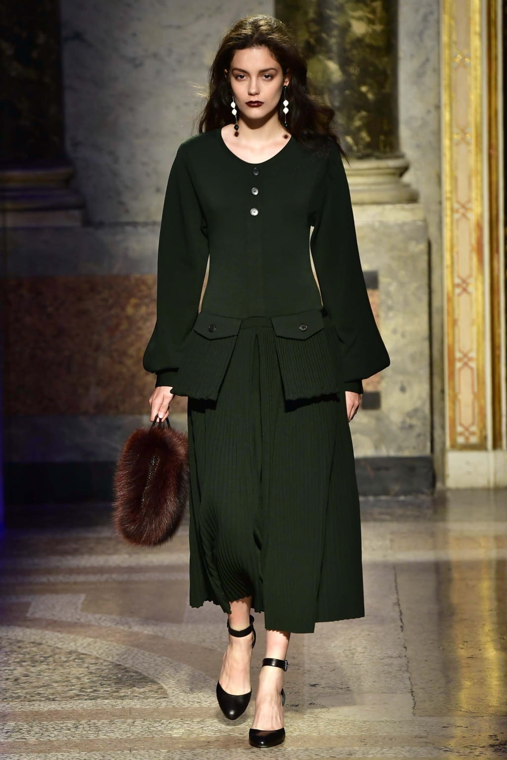 Fashion Week Milan Fall/Winter 2018 look 31 from the Anteprima collection womenswear