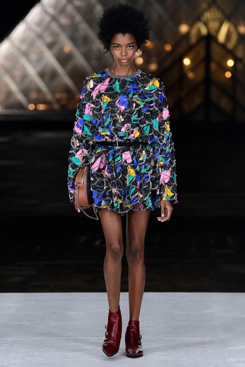 Fashion Week Paris Spring/Summer 2019 look 24 de la collection Louis Vuitton womenswear