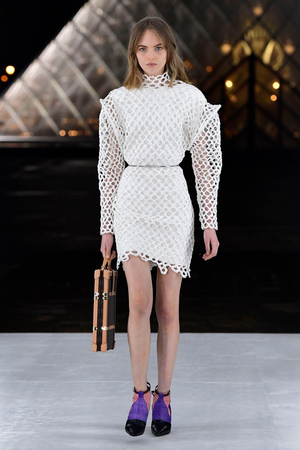 Fashion Week Paris Spring/Summer 2019 look 31 from the Louis Vuitton collection womenswear