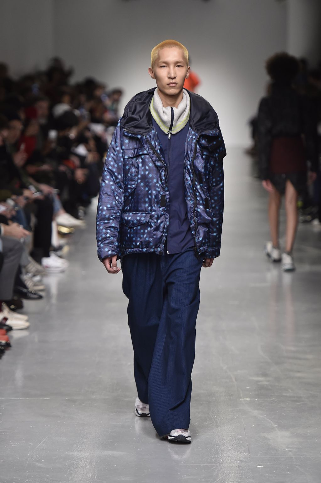 Fashion Week London Fall/Winter 2017 look 3 from the Casely-Hayford collection 男装