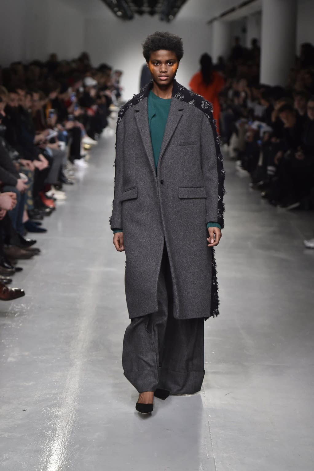 Fashion Week London Fall/Winter 2017 look 5 from the Casely-Hayford collection 男装