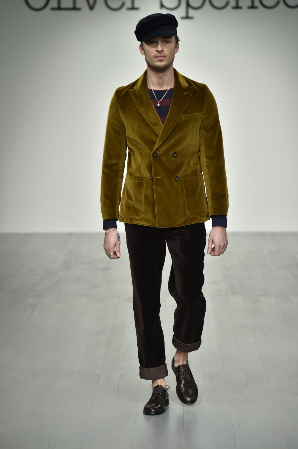 Fashion Week London Fall/Winter 2018 look 31 from the Oliver Spencer collection menswear