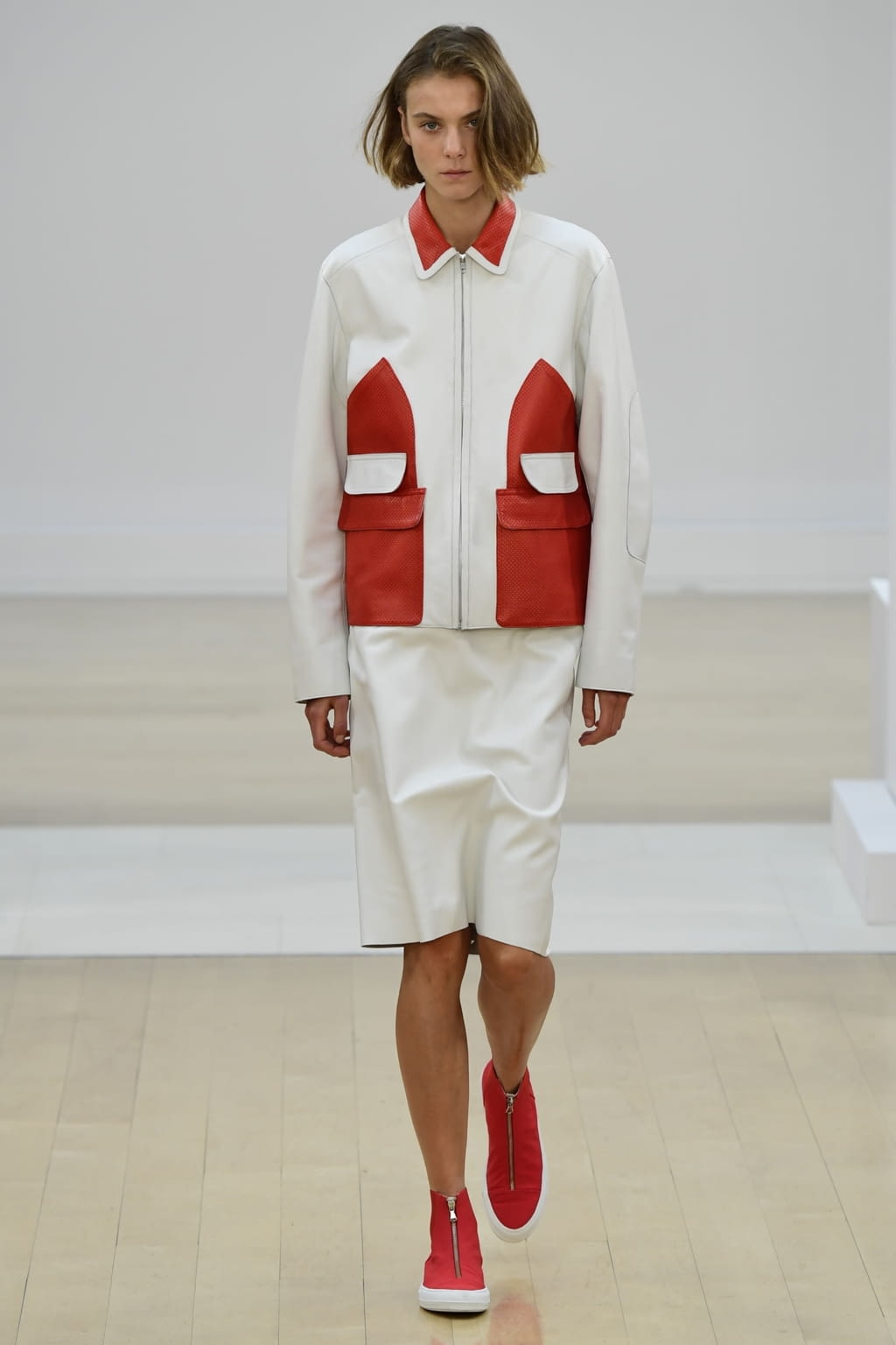 Fashion Week London Spring/Summer 2019 look 7 from the Jasper Conran collection 女装