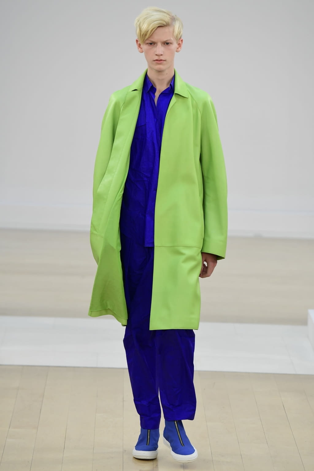 Fashion Week London Spring/Summer 2019 look 28 from the Jasper Conran collection 女装
