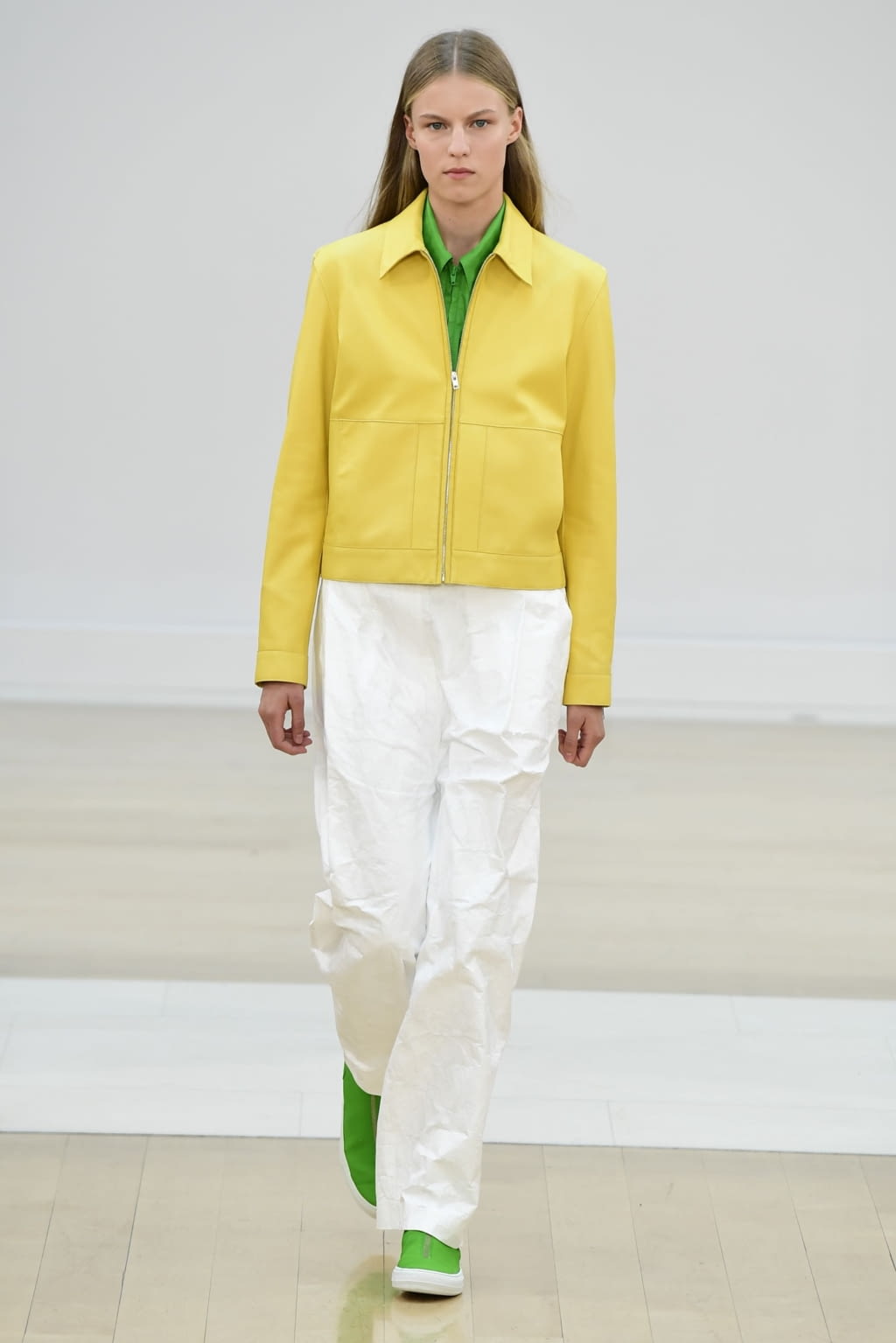 Fashion Week London Spring/Summer 2019 look 33 from the Jasper Conran collection 女装