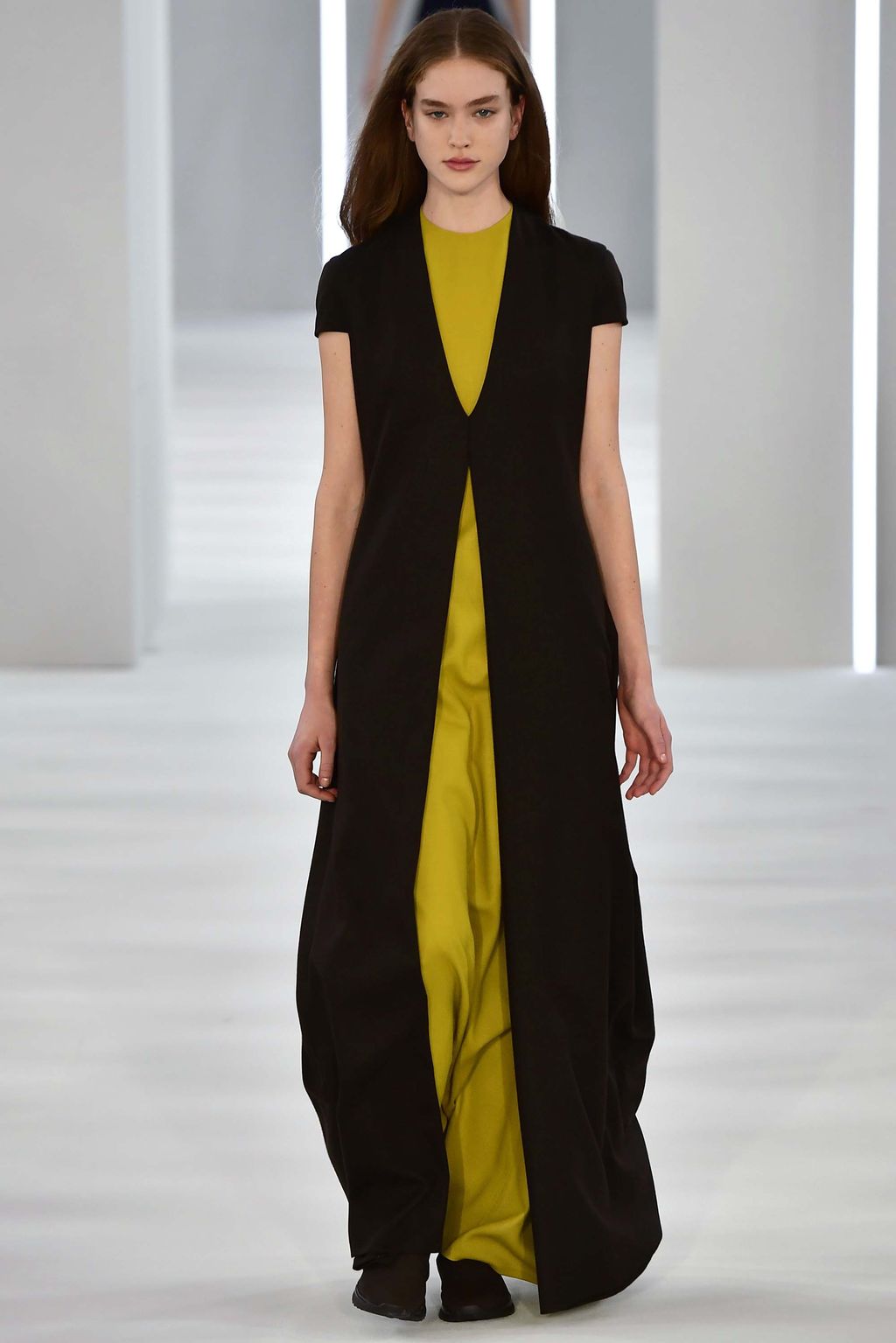 Fashion Week London Fall/Winter 2018 look 40 from the Jasper Conran collection 女装