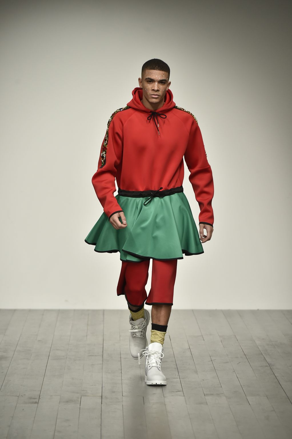 Fashion Week London Fall/Winter 2018 look 4 from the Bobby Abley collection menswear