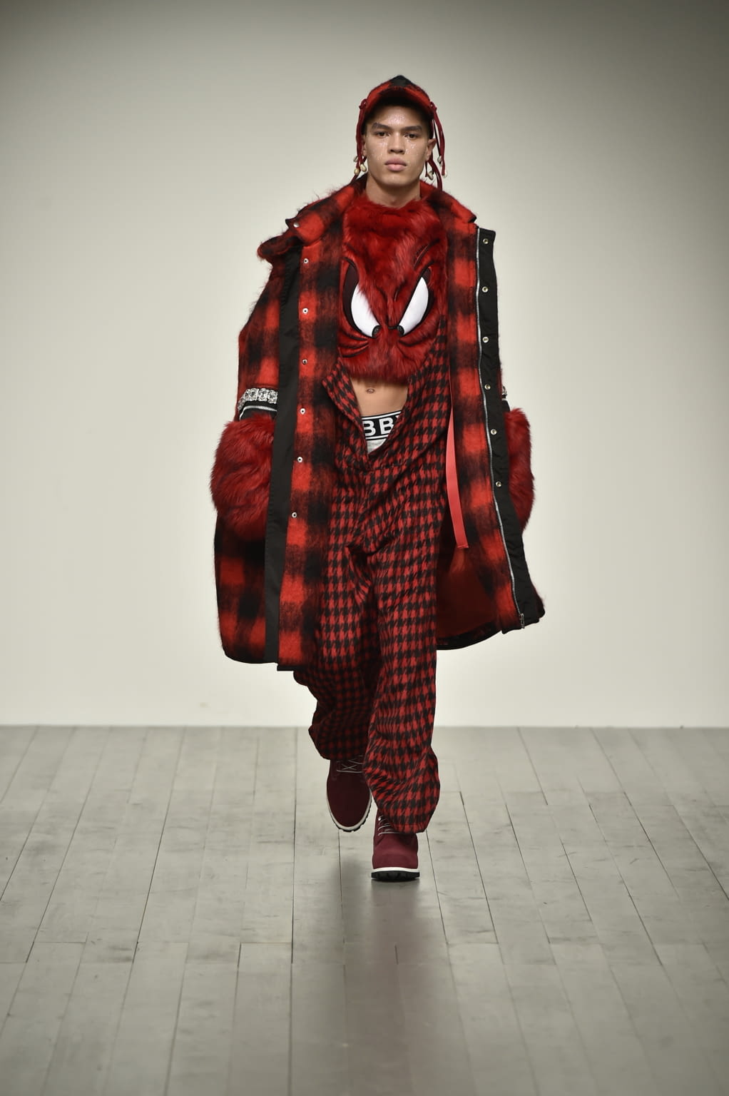 Fashion Week London Fall/Winter 2018 look 16 from the Bobby Abley collection menswear