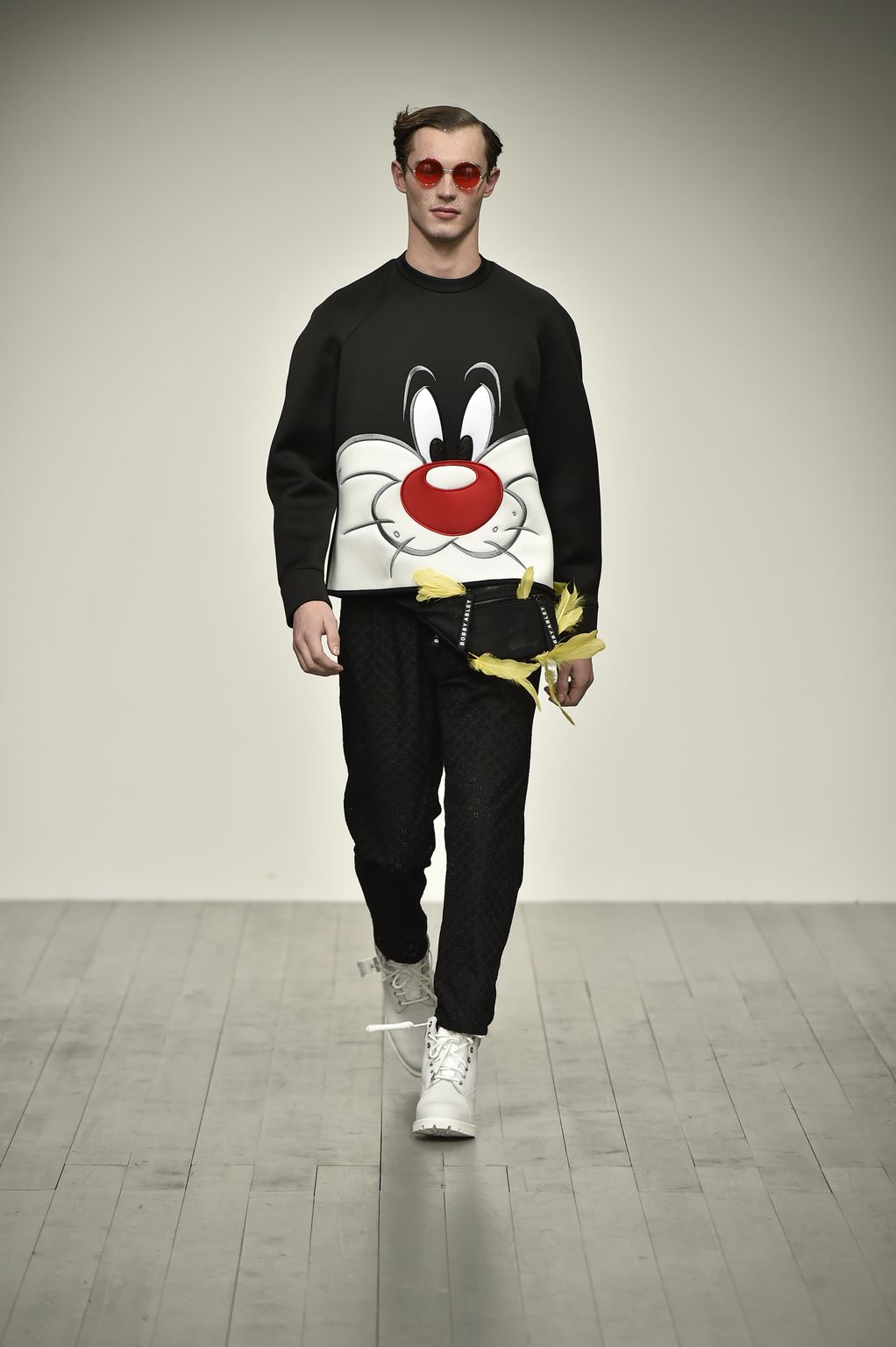 Fashion Week London Fall/Winter 2018 look 22 from the Bobby Abley collection menswear