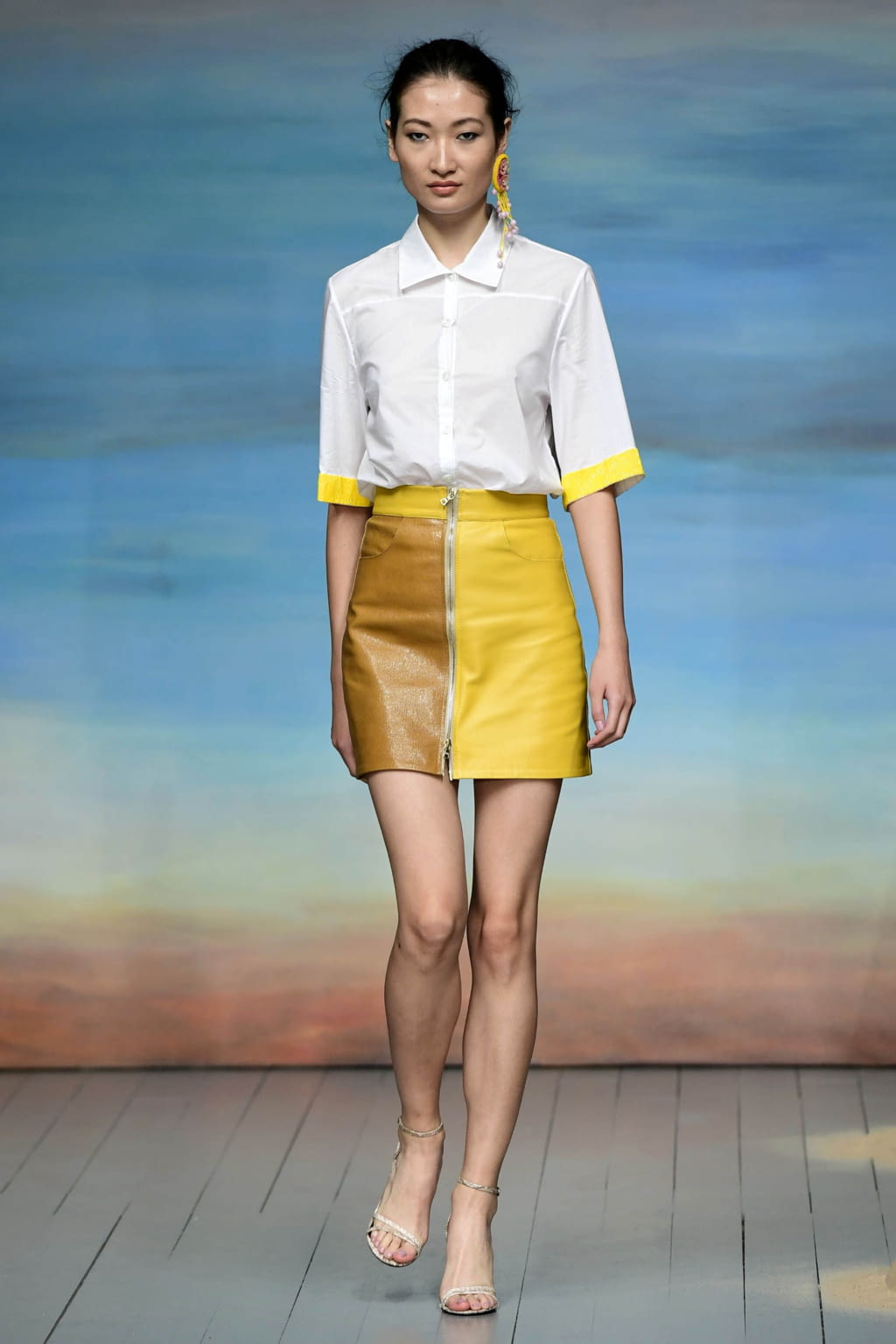 Fashion Week London Spring/Summer 2019 look 15 from the Roberta Einer collection womenswear