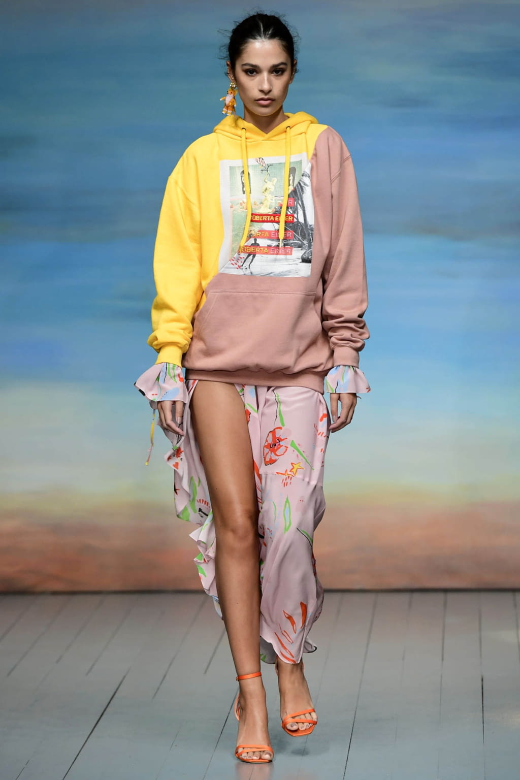 Fashion Week London Spring/Summer 2019 look 18 from the Roberta Einer collection womenswear