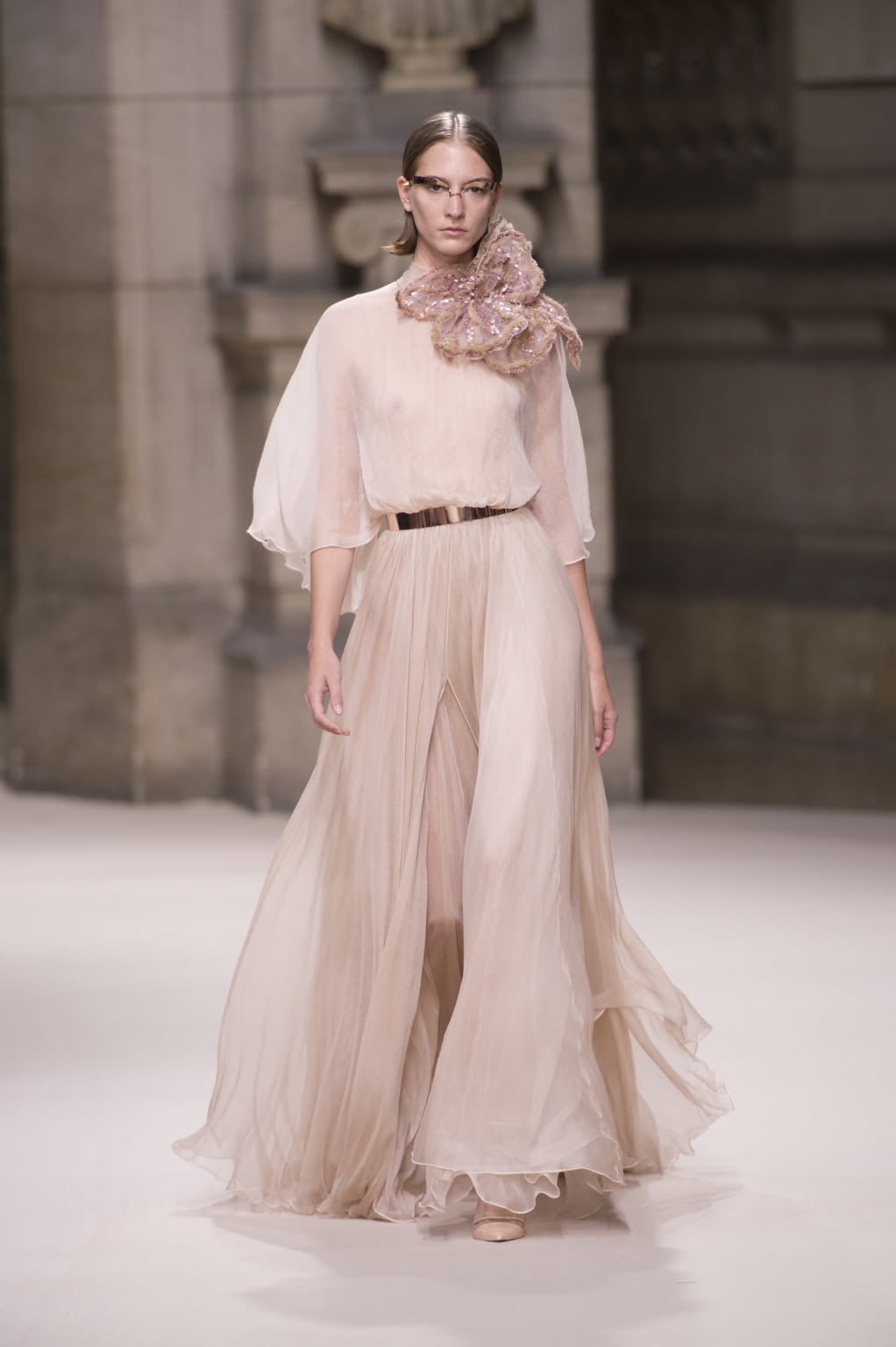 Fashion Week Paris Fall/Winter 2018 look 18 from the Galia Lahav collection couture