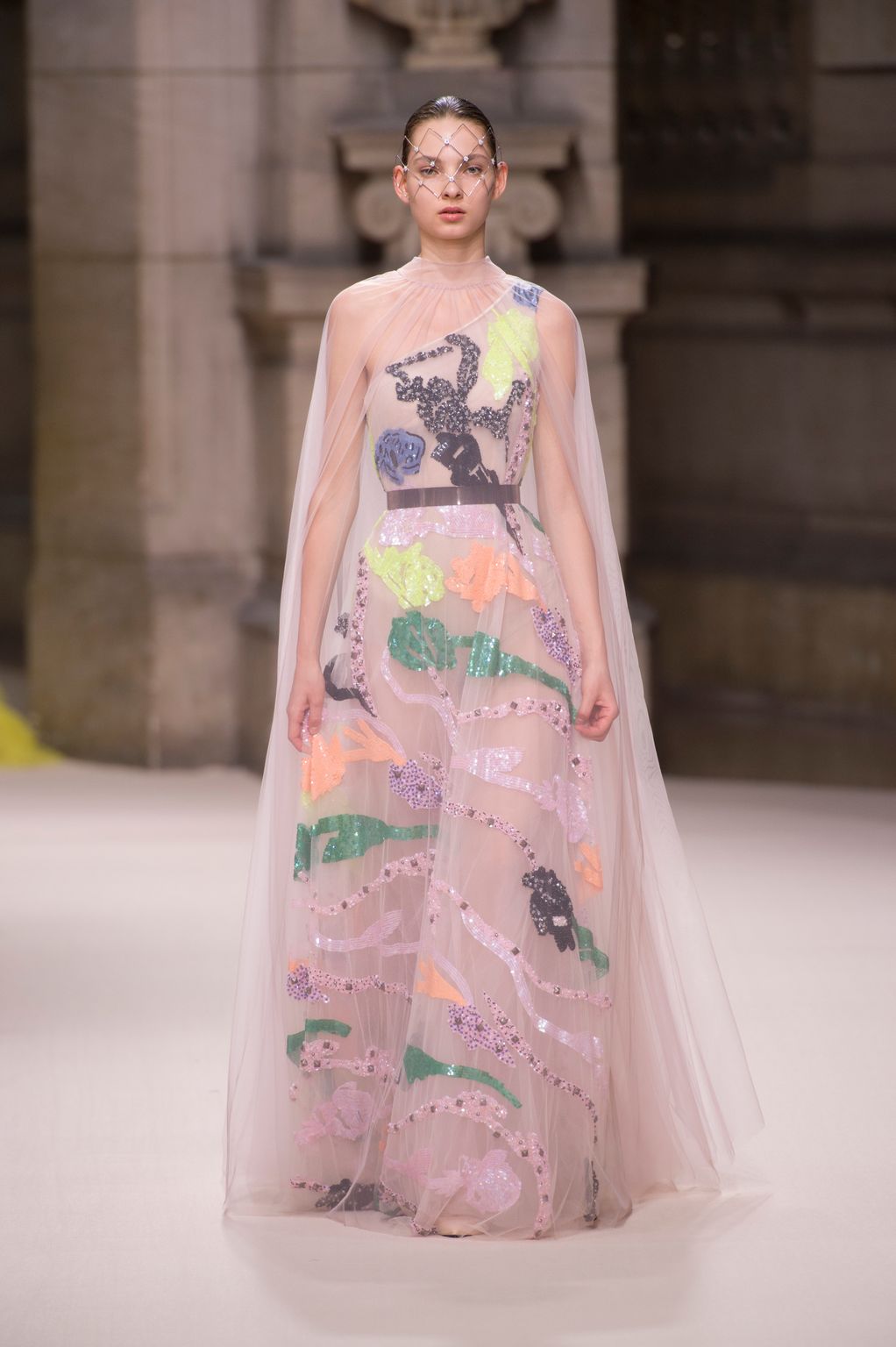 Fashion Week Paris Fall/Winter 2018 look 28 from the Galia Lahav collection couture