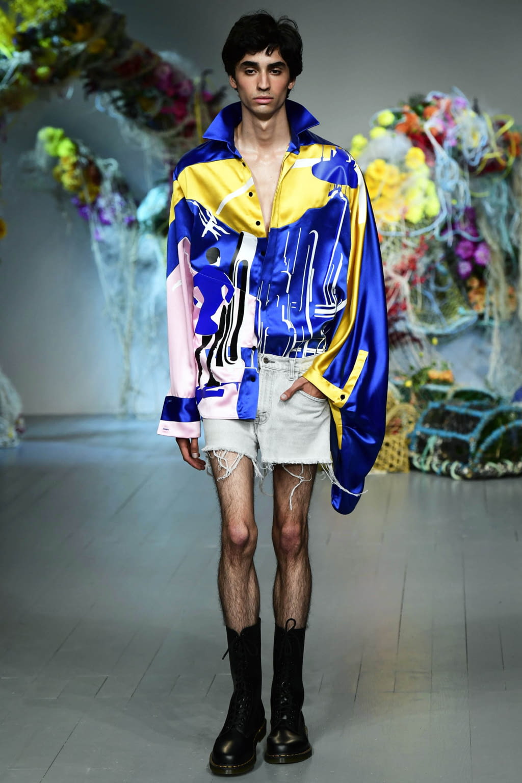 Fashion Week London Spring/Summer 2019 look 8 from the Fyodor Golan collection 女装
