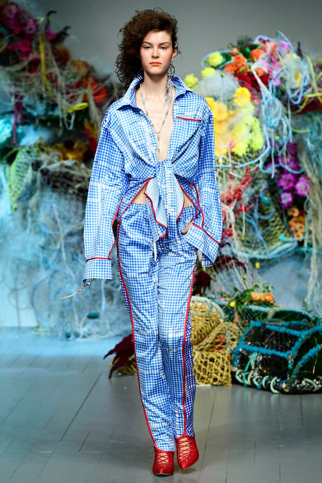 Fashion Week London Spring/Summer 2019 look 19 from the Fyodor Golan collection 女装
