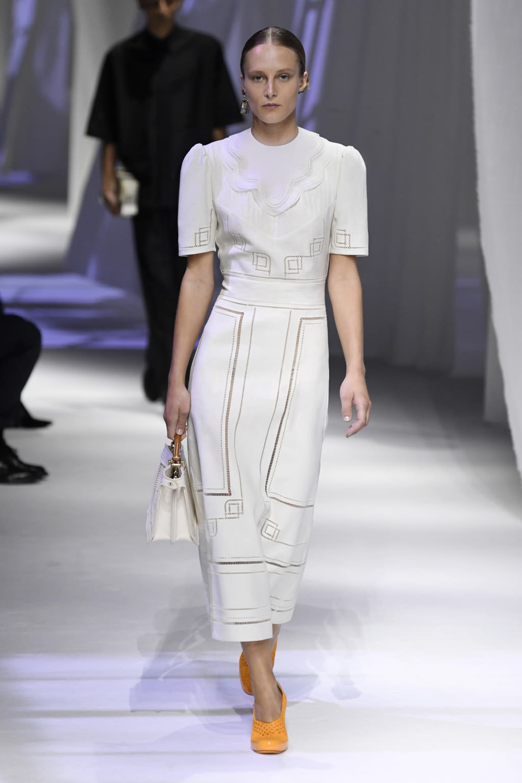 Fashion Week Milan Spring/Summer 2021 look 28 from the Fendi collection 女装