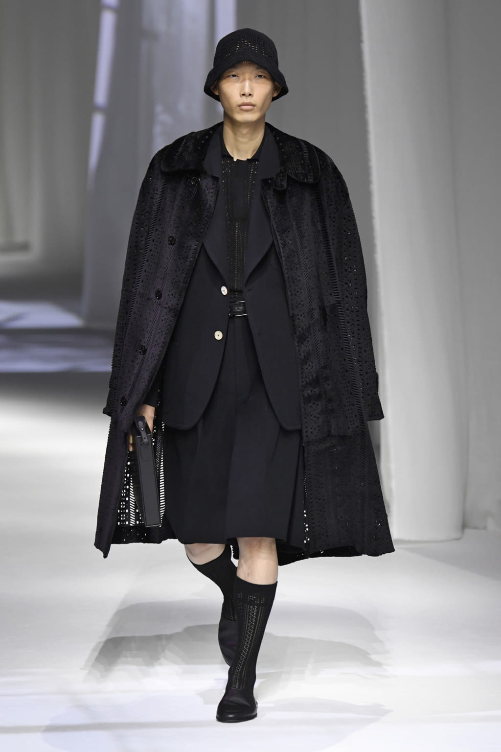 Fashion Week Milan Spring/Summer 2021 look 38 from the Fendi collection 女装