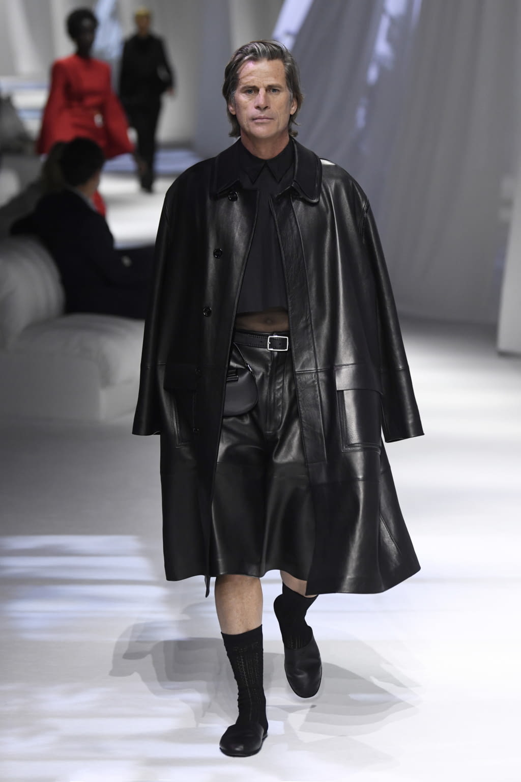 Fashion Week Milan Spring/Summer 2021 look 42 from the Fendi collection 女装