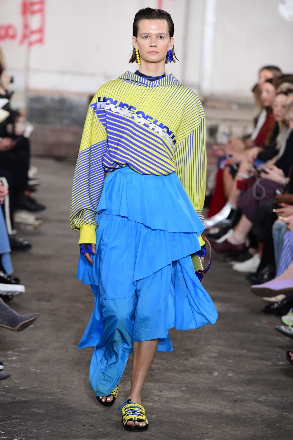 Fashion Week London Spring/Summer 2019 look 14 from the House of Holland collection 女装