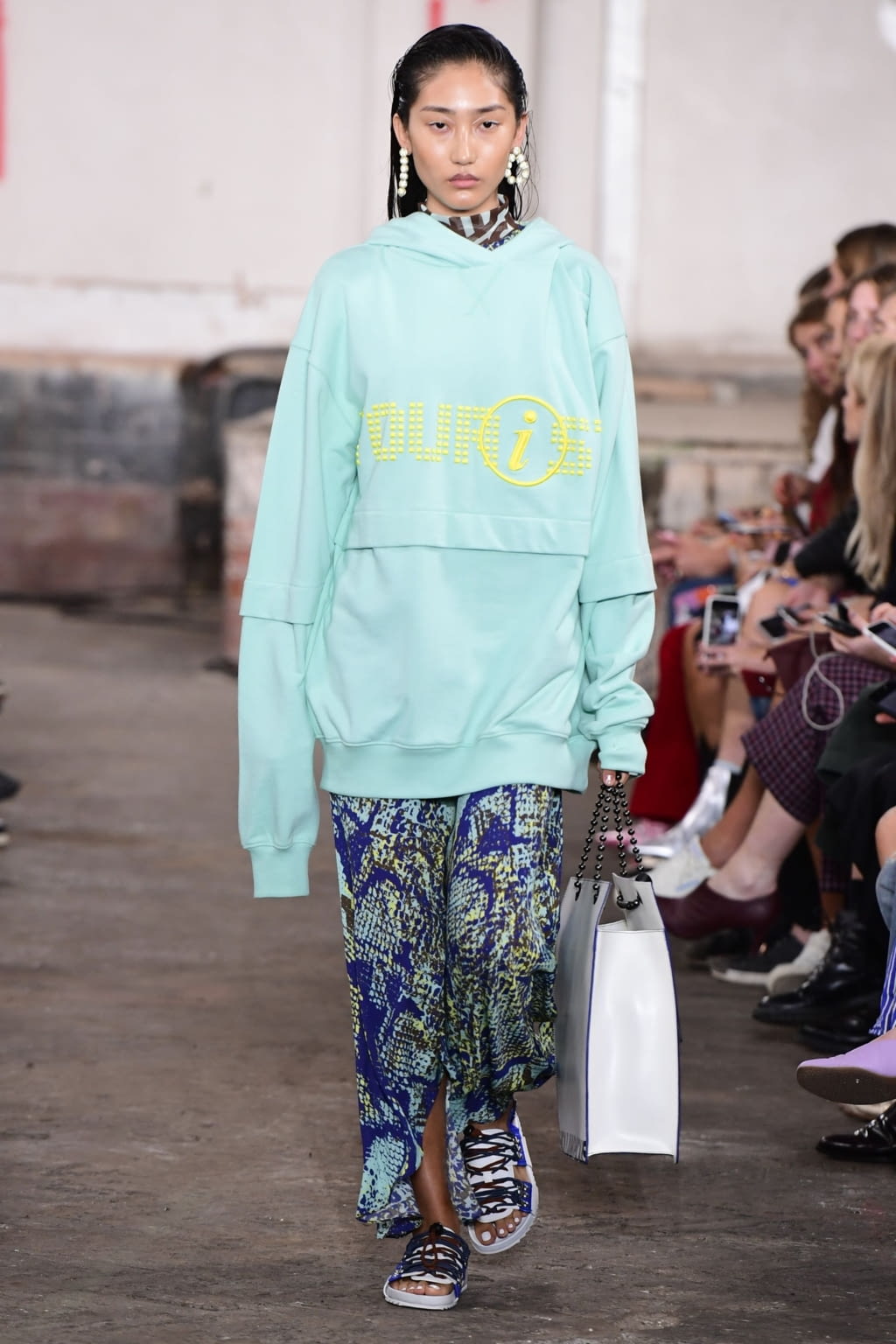 Fashion Week London Spring/Summer 2019 look 22 from the House of Holland collection womenswear
