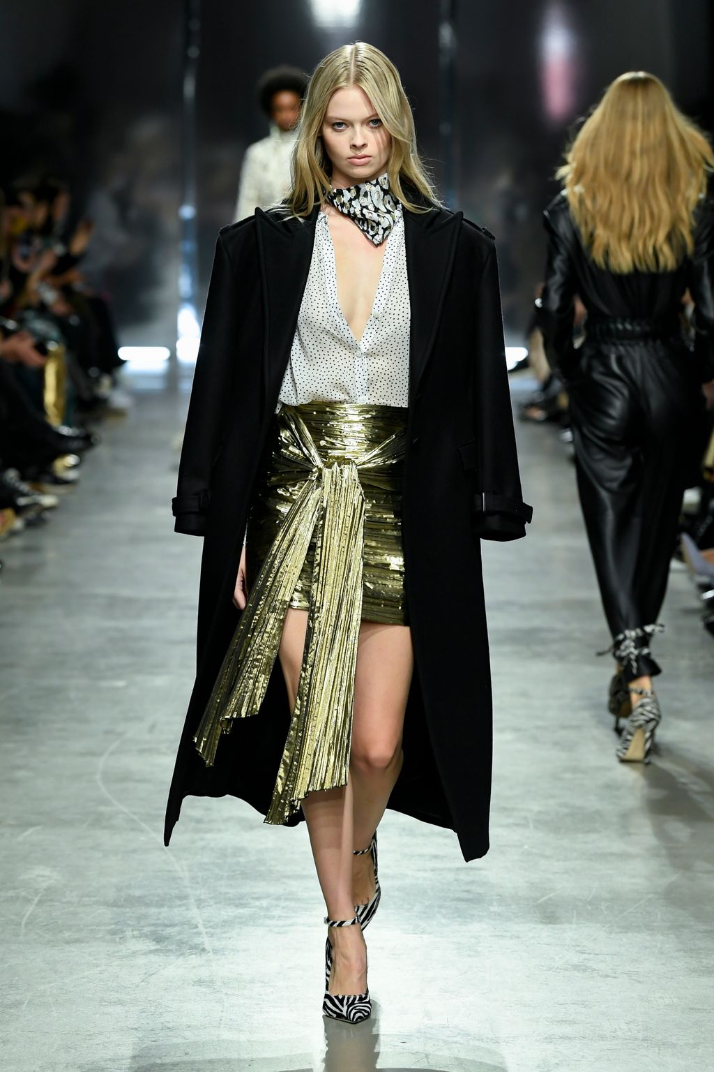 Fashion Week Paris Fall/Winter 2020 look 16 de la collection Ingie Paris womenswear