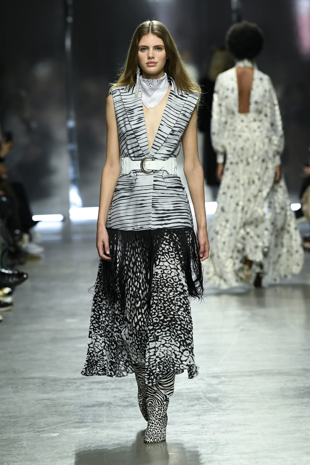 Fashion Week Paris Fall/Winter 2020 look 20 de la collection Ingie Paris womenswear