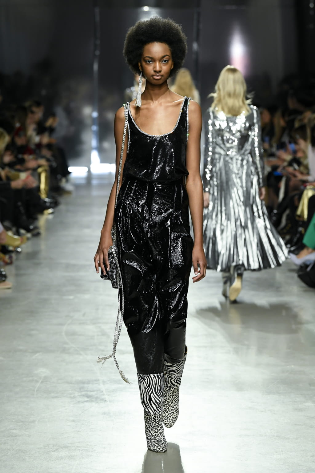 Fashion Week Paris Fall/Winter 2020 look 40 de la collection Ingie Paris womenswear