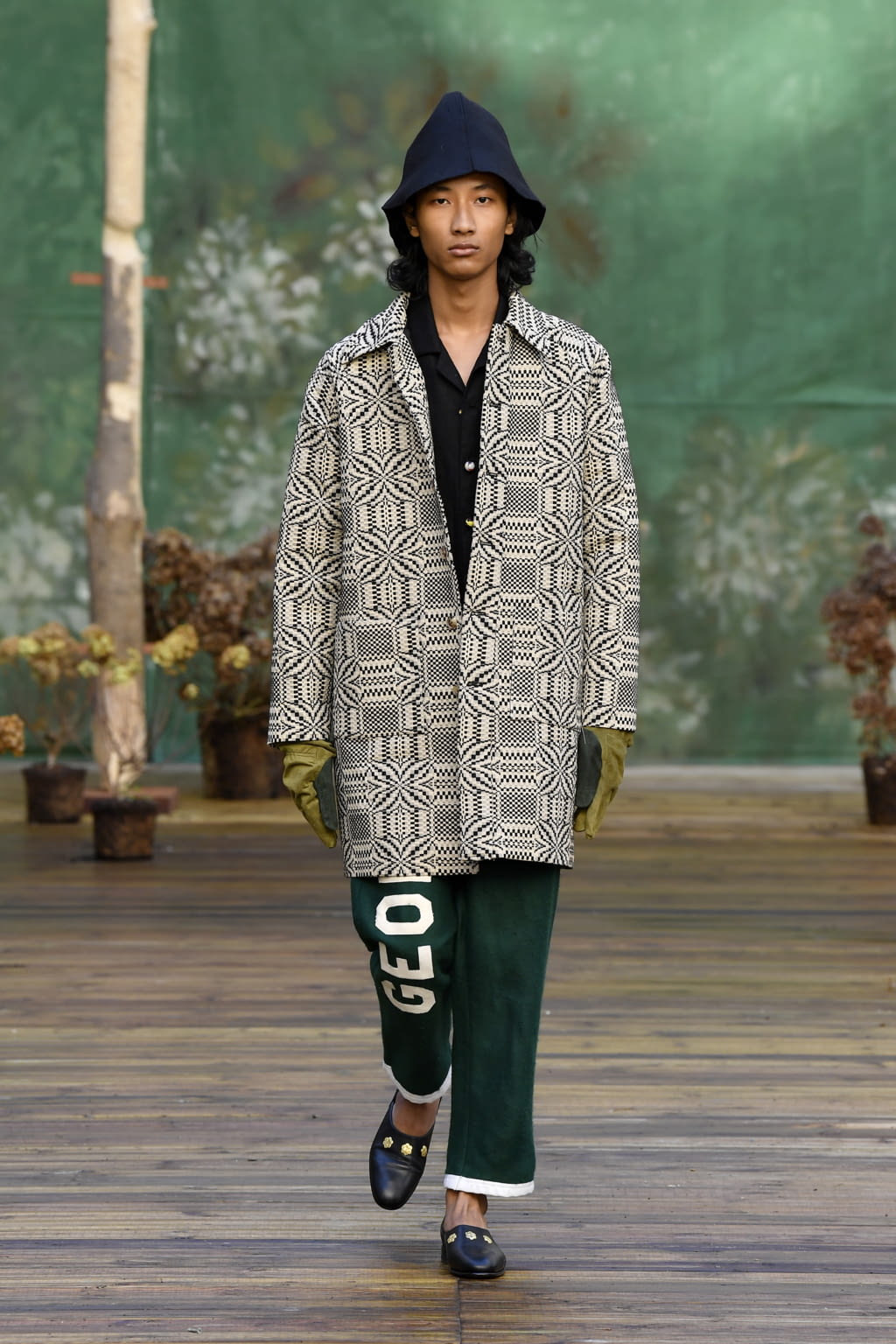 Fashion Week Paris Fall/Winter 2020 look 34 from the Bode collection menswear