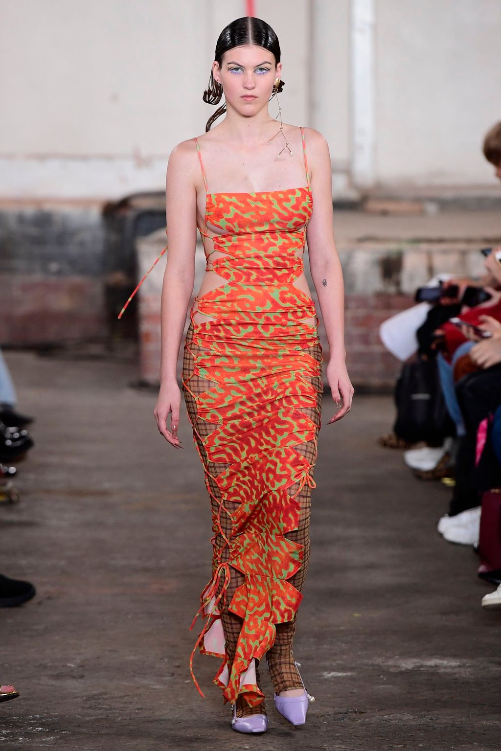 Fashion Week London Spring/Summer 2019 look 2 from the Fashion East collection 女装