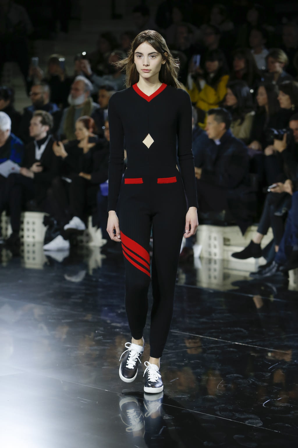Fashion Week Paris Fall/Winter 2016 look 1 from the Courrèges collection womenswear