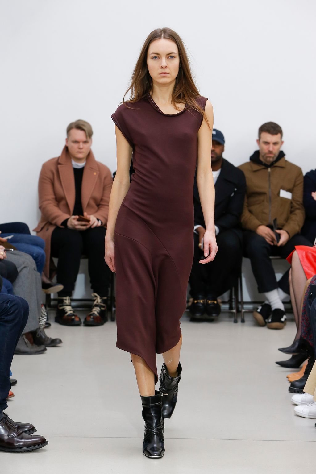 Fashion Week Paris Fall/Winter 2017 look 5 de la collection Atlein womenswear