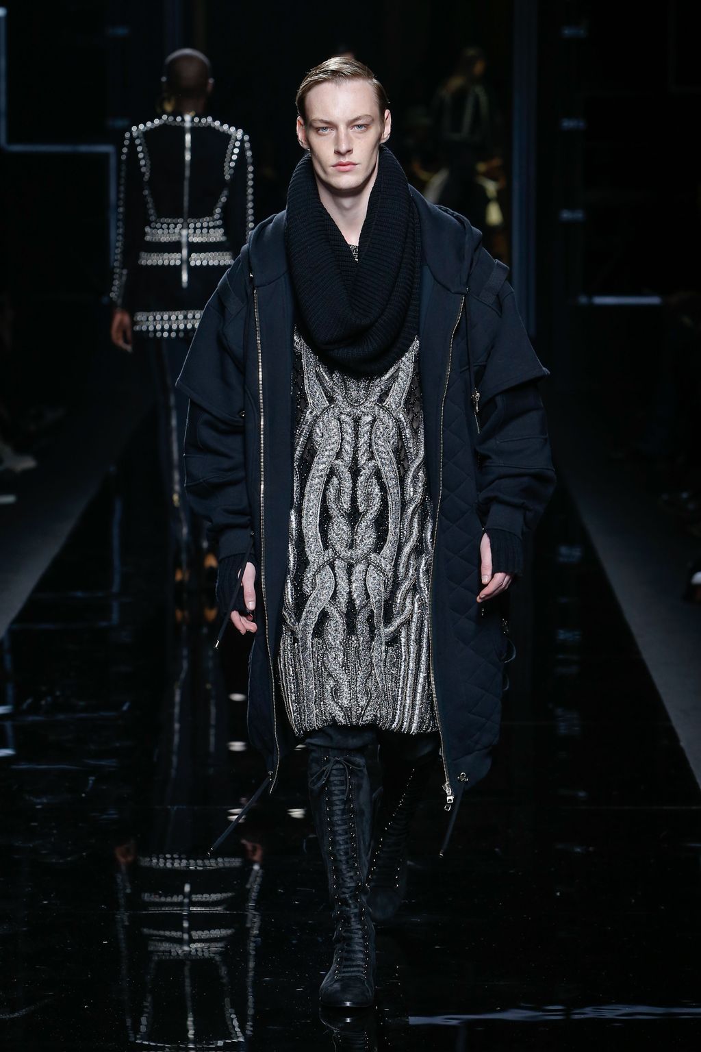 Fashion Week Paris Fall/Winter 2017 look 39 from the Balmain collection 男装