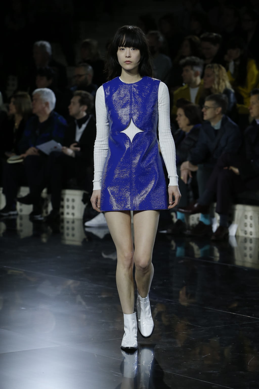 Fashion Week Paris Fall/Winter 2016 look 48 from the Courrèges collection 女装