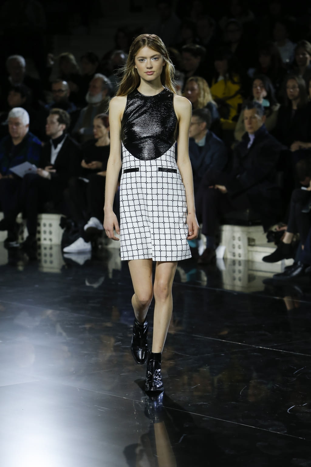 Fashion Week Paris Fall/Winter 2016 look 58 from the Courrèges collection womenswear