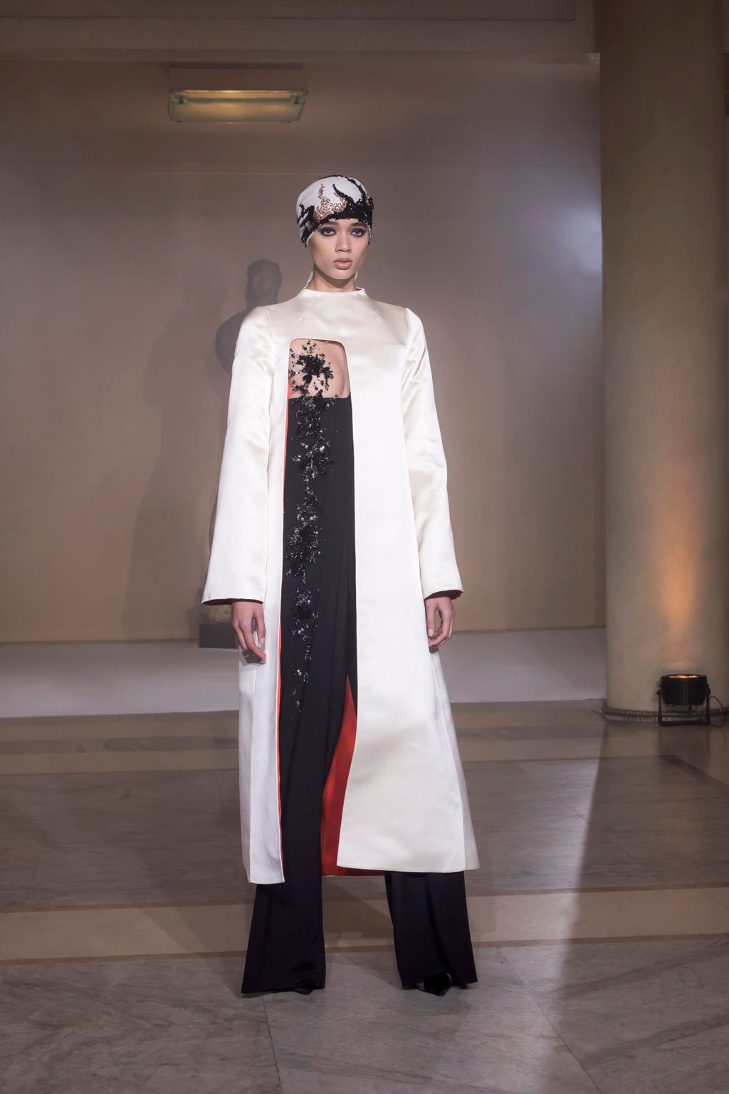 Fashion Week Paris Spring/Summer 2019 look 7 de la collection Stephane Rolland couture
