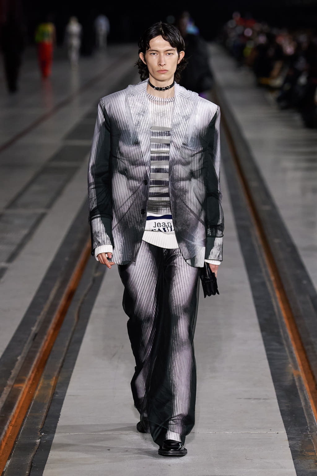 Fashion Week Paris Fall/Winter 2022 look 11 de la collection Y/PROJECT menswear