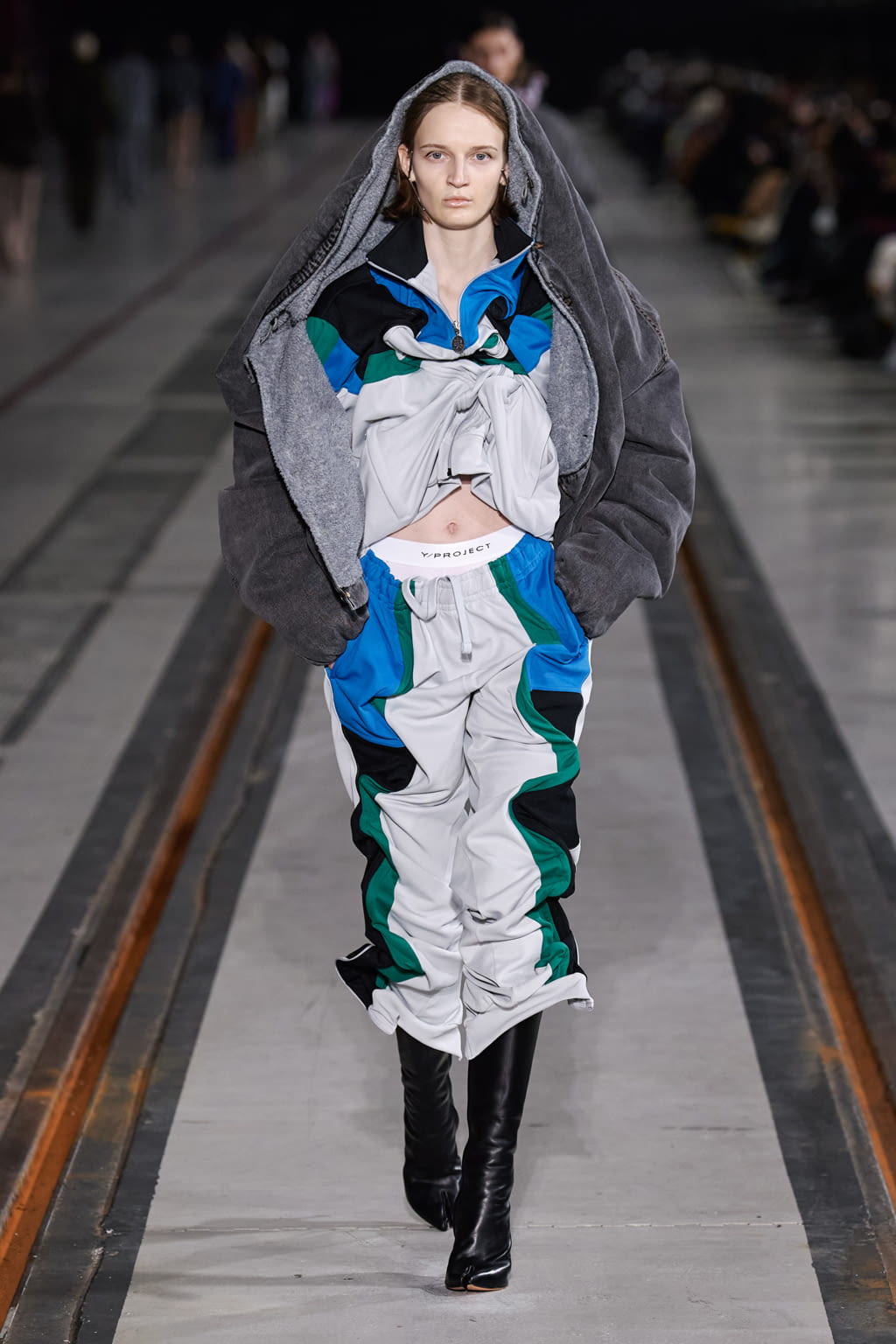 Fashion Week Paris Fall/Winter 2022 look 28 de la collection Y/PROJECT menswear