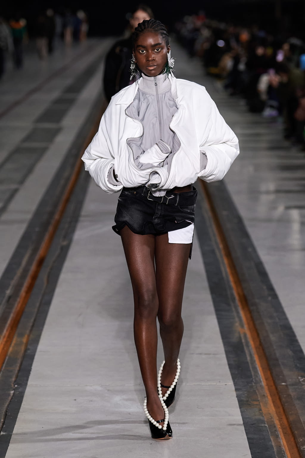 Fashion Week Paris Fall/Winter 2022 look 30 de la collection Y/PROJECT menswear