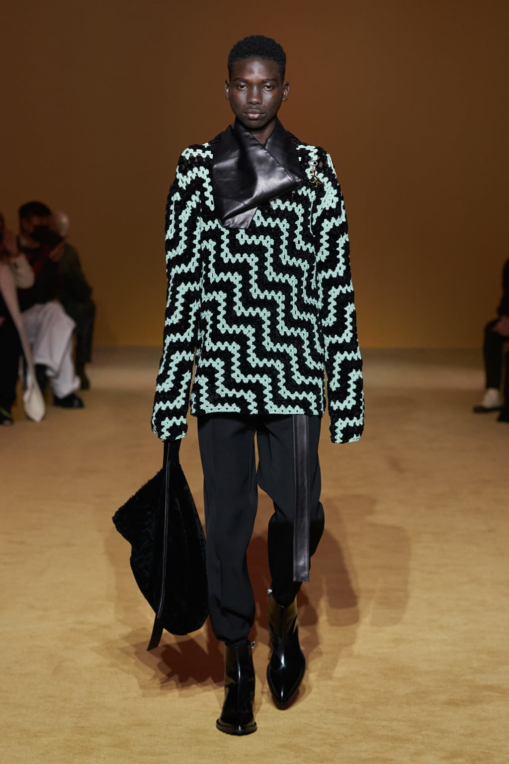 Fashion Week Paris Fall/Winter 2022 look 10 from the Jil Sander collection menswear