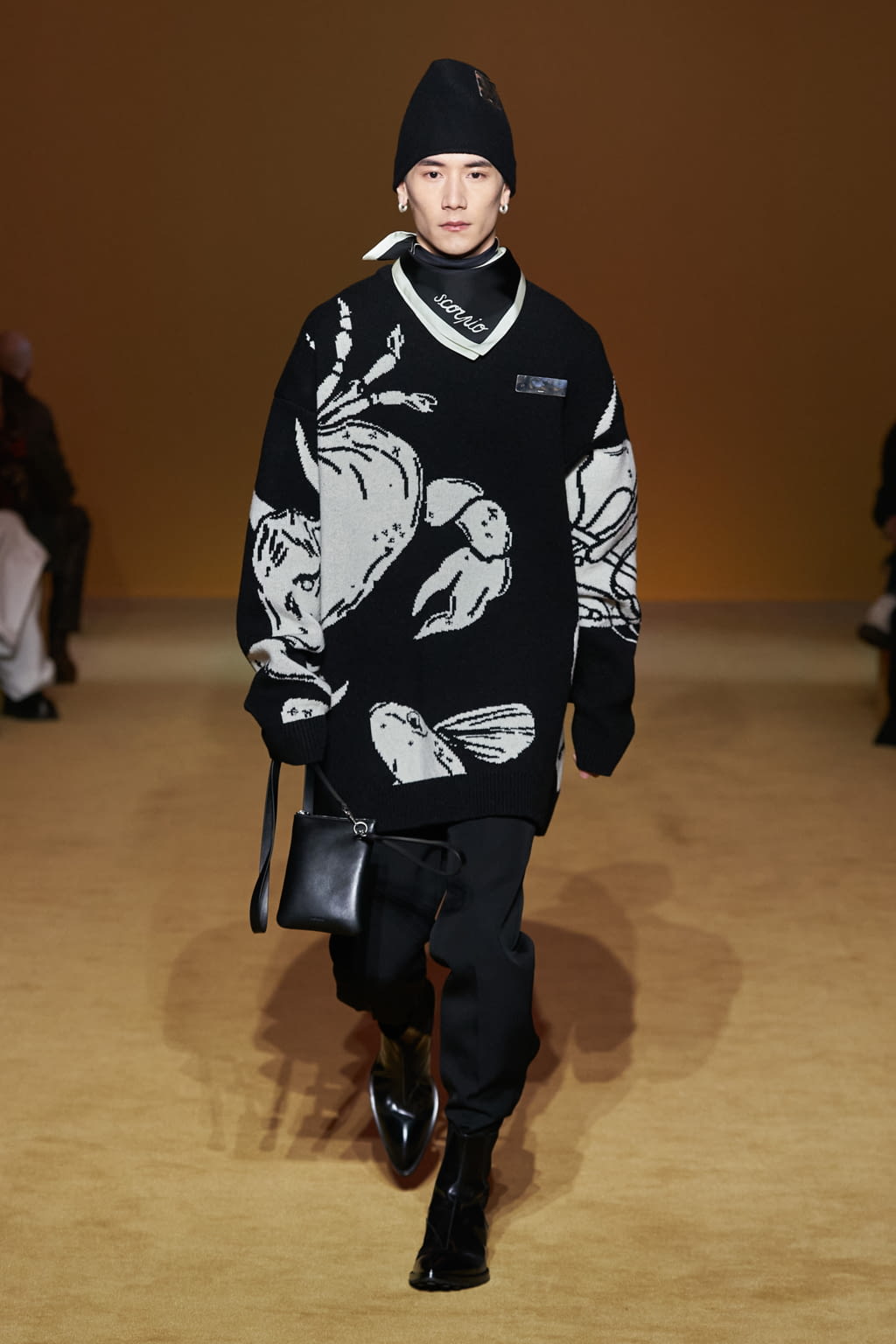 Fashion Week Paris Fall/Winter 2022 look 19 from the Jil Sander collection menswear