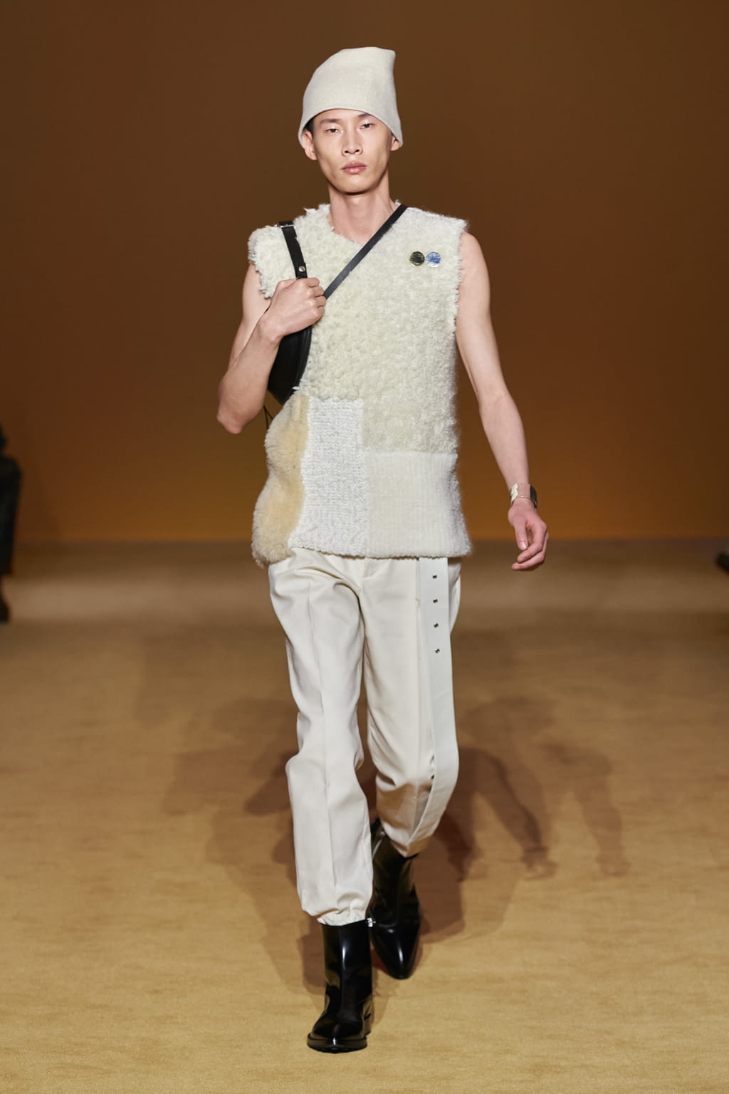 Fashion Week Paris Fall/Winter 2022 look 28 de la collection Jil Sander menswear