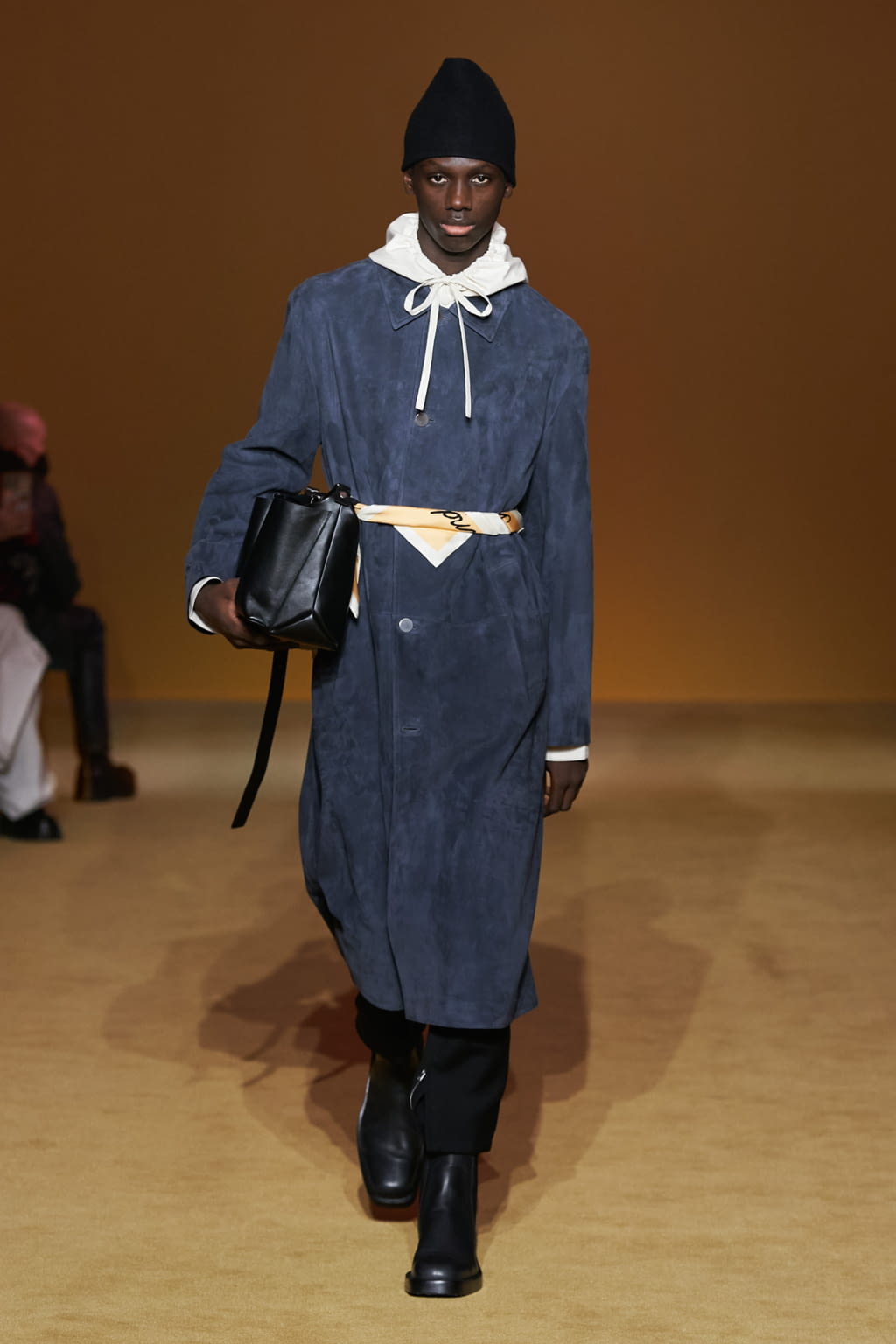 Fashion Week Paris Fall/Winter 2022 look 32 from the Jil Sander collection menswear