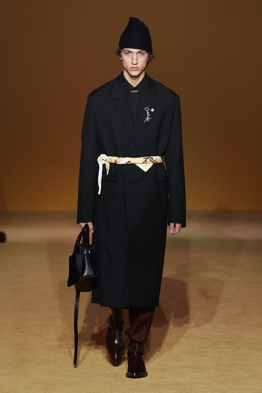 Fashion Week Paris Fall/Winter 2022 look 33 from the Jil Sander collection menswear