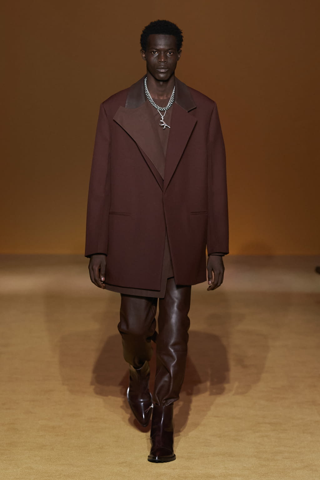 Fashion Week Paris Fall/Winter 2022 look 35 from the Jil Sander collection 男装