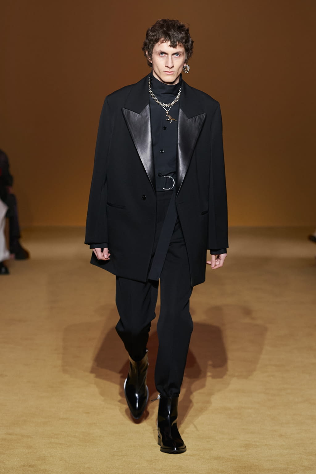 Fashion Week Paris Fall/Winter 2022 look 42 from the Jil Sander collection 男装