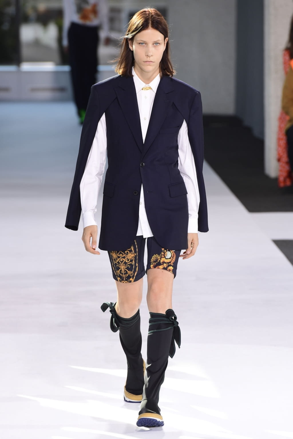 Fashion Week London Spring/Summer 2019 look 1 from the Toga collection 女装