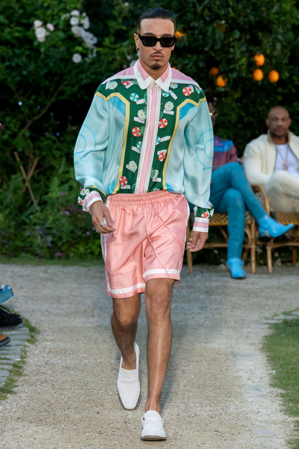 Fashion Week Paris Spring/Summer 2020 look 4 from the Casablanca collection 男装