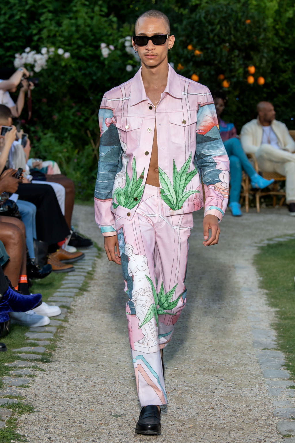 Fashion Week Paris Spring/Summer 2020 look 5 from the Casablanca collection 男装