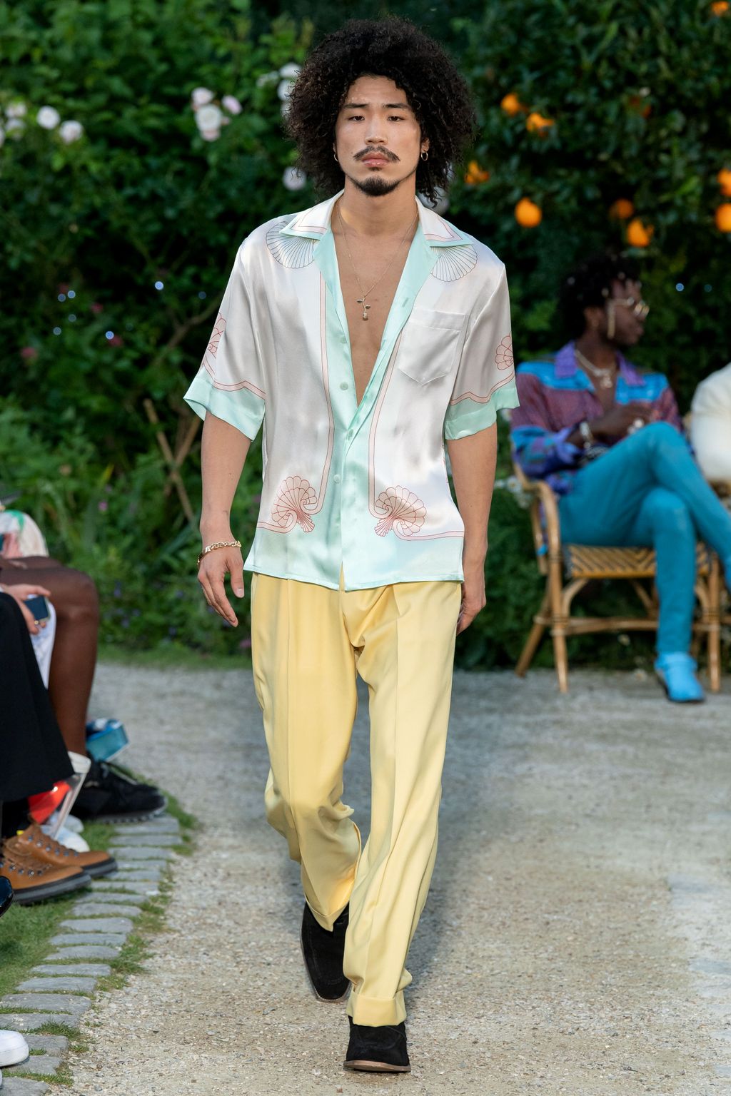 Fashion Week Paris Spring/Summer 2020 look 26 from the Casablanca collection 男装